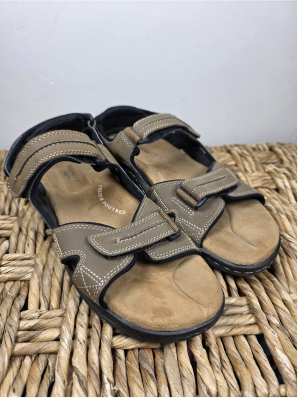 Dockers Mens 10M Sport Sandals Brown Fusion Footbed Adjustable Strap Fisherman